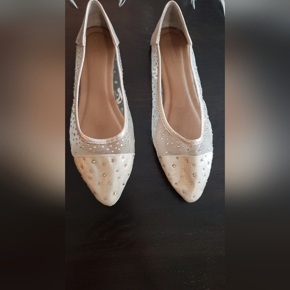 Size 8 Mesh Beaded Ballet Flats - Picture 1 of 4